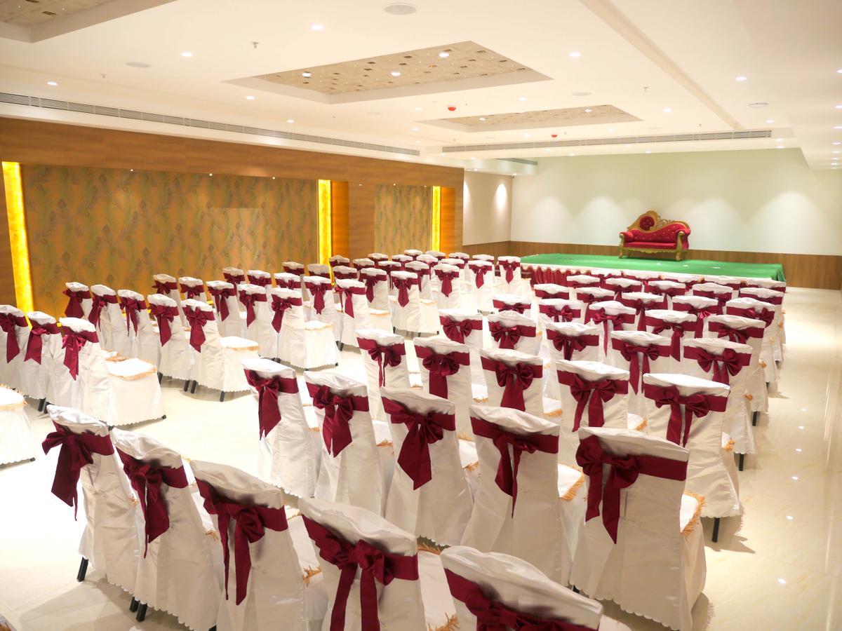 ASR Parklane Otel Hosūr Dış mekan fotoğraf